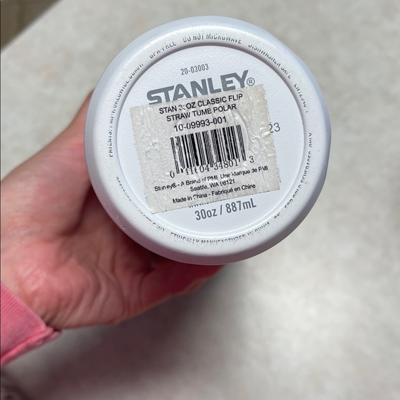 Stanley 30oz/887mL ice flow flip straw bottle - Picture 7 of 9